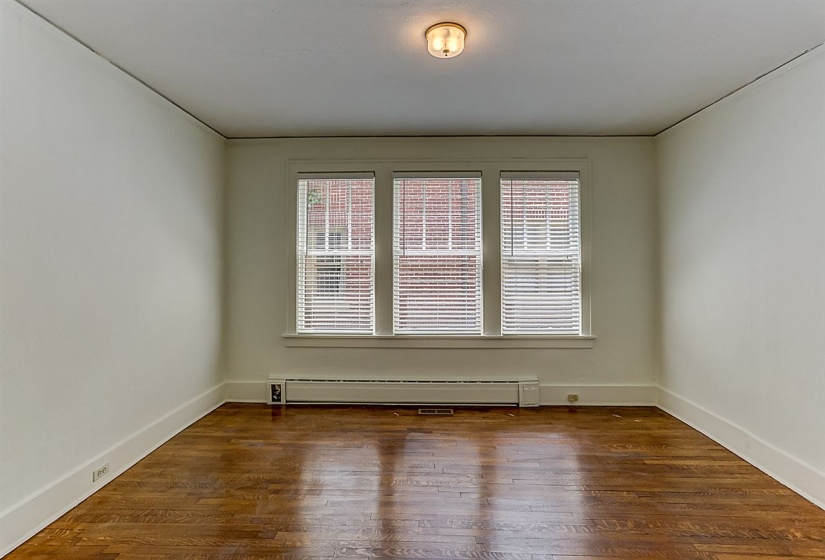 2232 WASHINGTON AVE, Memphis, Tennessee 38104, 2 Bedrooms Bedrooms, 6 Rooms Rooms,2 BathroomsBathrooms,Rental Properties,For Sale,WASHINGTON,10194967