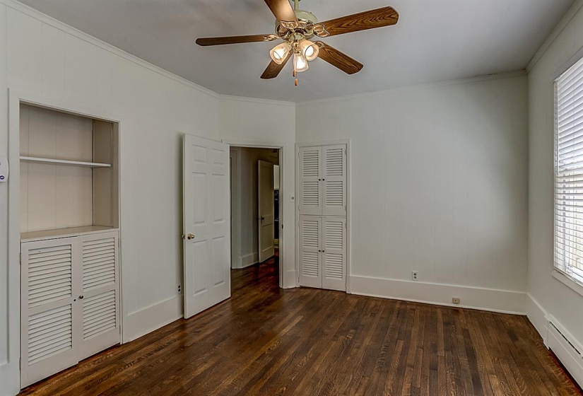 2232 WASHINGTON AVE, Memphis, Tennessee 38104, 2 Bedrooms Bedrooms, 6 Rooms Rooms,2 BathroomsBathrooms,Rental Properties,For Sale,WASHINGTON,10194967