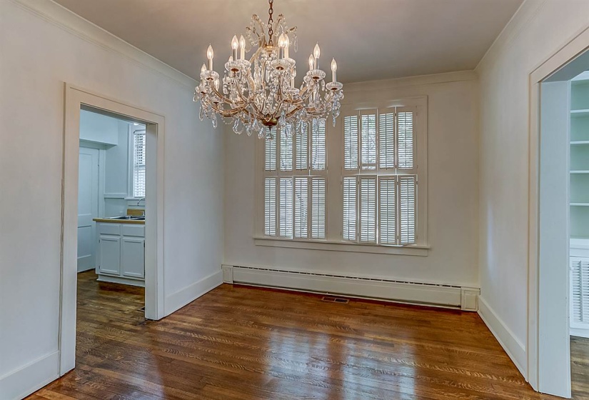 2232 WASHINGTON AVE, Memphis, Tennessee 38104, 2 Bedrooms Bedrooms, 6 Rooms Rooms,2 BathroomsBathrooms,Rental Properties,For Sale,WASHINGTON,10194967