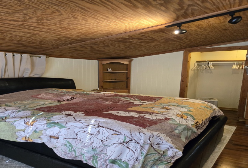 4190 COUNTY HOME RD, Savannah, Tennessee 38372, 2 Bedrooms Bedrooms, 4 Rooms Rooms,1 BathroomBathrooms,Residential,For Sale,COUNTY HOME,10194948