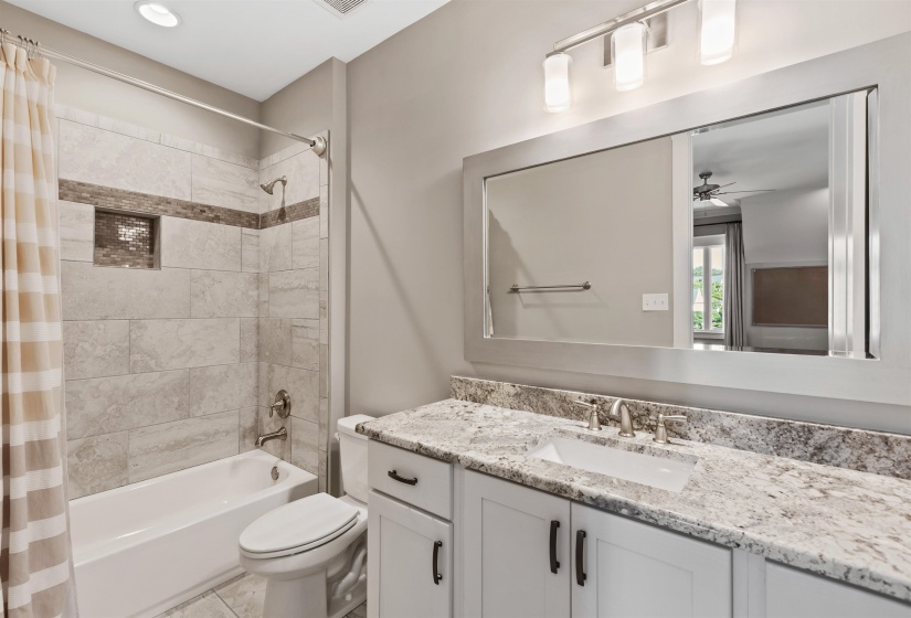 1217 DUBRAY PL, Collierville, Tennessee 38017, 4 Bedrooms Bedrooms, 9 Rooms Rooms,4 BathroomsBathrooms,Residential,For Sale,DUBRAY,10194952