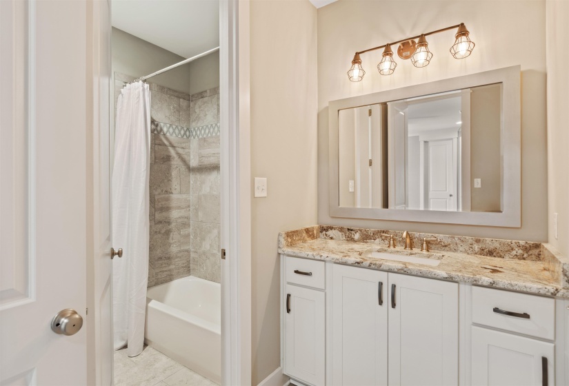 1217 DUBRAY PL, Collierville, Tennessee 38017, 4 Bedrooms Bedrooms, 9 Rooms Rooms,4 BathroomsBathrooms,Residential,For Sale,DUBRAY,10194952