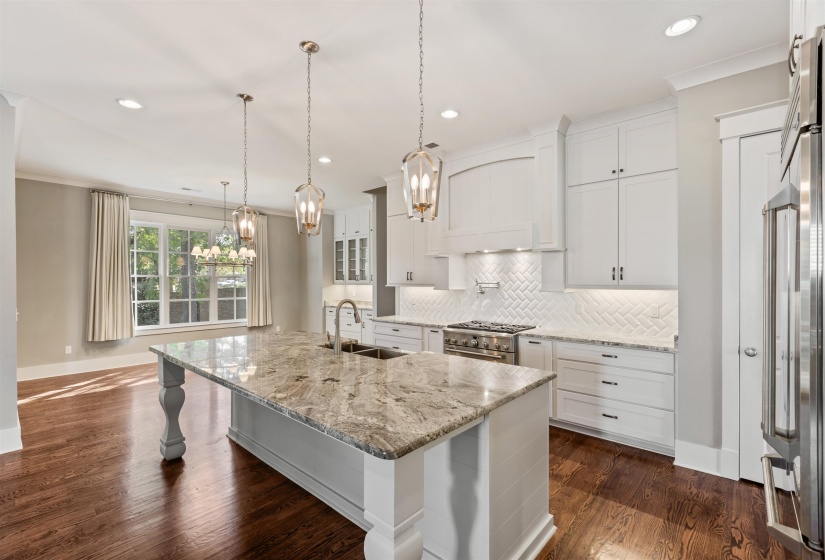 1217 DUBRAY PL, Collierville, Tennessee 38017, 4 Bedrooms Bedrooms, 9 Rooms Rooms,4 BathroomsBathrooms,Residential,For Sale,DUBRAY,10194952