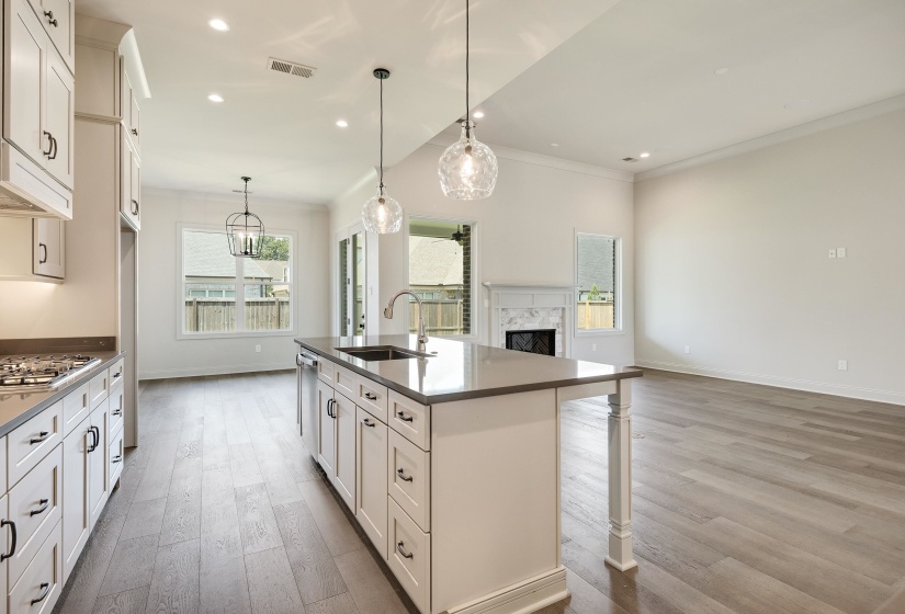 1343 KATE DR, Collierville, Tennessee 38017, 5 Bedrooms Bedrooms, 10 Rooms Rooms,4.1 BathroomsBathrooms,Residential,For Sale,KATE,10195039