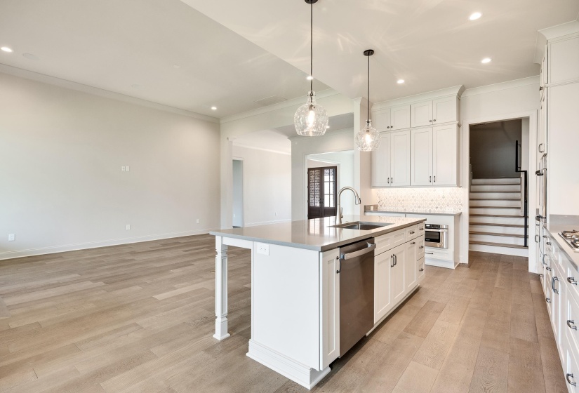 1343 KATE DR, Collierville, Tennessee 38017, 5 Bedrooms Bedrooms, 10 Rooms Rooms,4.1 BathroomsBathrooms,Residential,For Sale,KATE,10195039