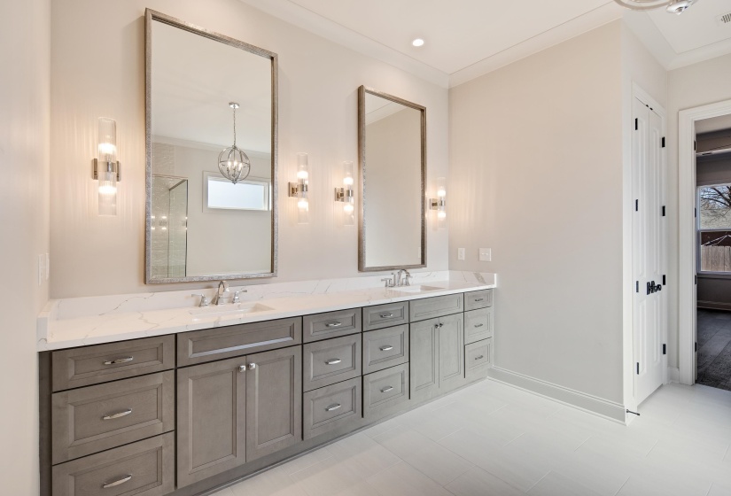 536 WHEATON PARK CT, Memphis, Tennessee 38120, 4 Bedrooms Bedrooms, 9 Rooms Rooms,4.1 BathroomsBathrooms,Residential,For Sale,WHEATON PARK,10195042