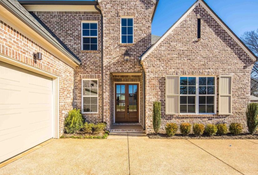 536 WHEATON PARK CT, Memphis, Tennessee 38120, 4 Bedrooms Bedrooms, 9 Rooms Rooms,4.1 BathroomsBathrooms,Residential,For Sale,WHEATON PARK,10195042