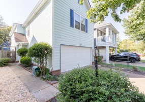 1093 ISLAND MIST CIR, Memphis, Tennessee 38103, 4 Bedrooms Bedrooms, 7 Rooms Rooms,3.1 BathroomsBathrooms,Residential,For Sale,ISLAND MIST,10195112 1093 ISLAND MIST CIR, Memphis, Tennessee 38103, 4 Bedrooms Bedrooms, 7 Rooms Rooms,3.1 BathroomsBathrooms,Residential,For Sale,ISLAND MIST,10195112