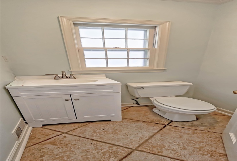 154 PERKINS EXT, Memphis, Tennessee 38117, 4 Bedrooms Bedrooms, 11 Rooms Rooms,3.1 BathroomsBathrooms,Residential,For Sale,PERKINS,10195190