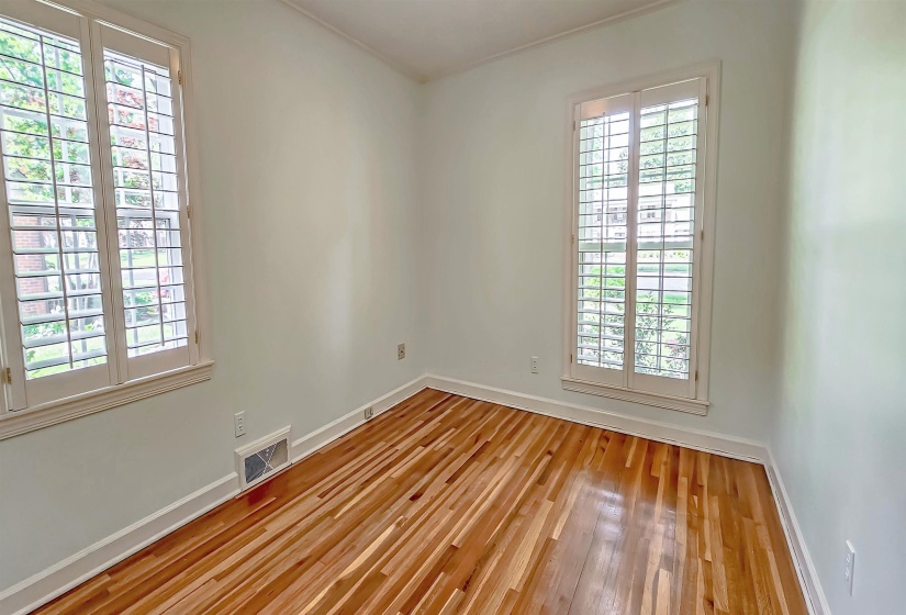 154 PERKINS EXT, Memphis, Tennessee 38117, 4 Bedrooms Bedrooms, 11 Rooms Rooms,3.1 BathroomsBathrooms,Residential,For Sale,PERKINS,10195190