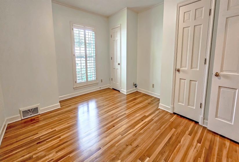 154 PERKINS EXT, Memphis, Tennessee 38117, 4 Bedrooms Bedrooms, 11 Rooms Rooms,3.1 BathroomsBathrooms,Residential,For Sale,PERKINS,10195190