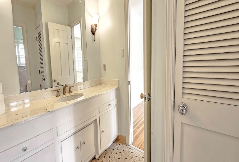 154 PERKINS EXT, Memphis, Tennessee 38117, 4 Bedrooms Bedrooms, 11 Rooms Rooms,3.1 BathroomsBathrooms,Residential,For Sale,PERKINS,10195190