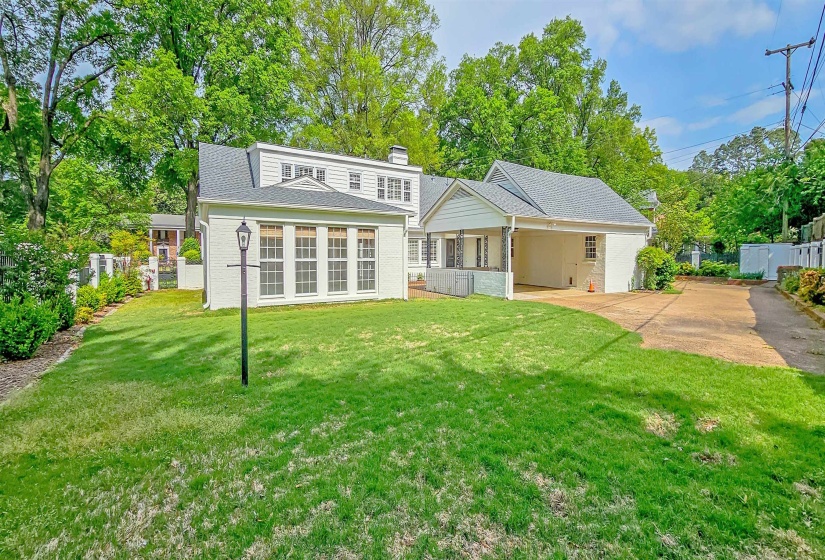 154 PERKINS EXT, Memphis, Tennessee 38117, 4 Bedrooms Bedrooms, 11 Rooms Rooms,3.1 BathroomsBathrooms,Residential,For Sale,PERKINS,10195190