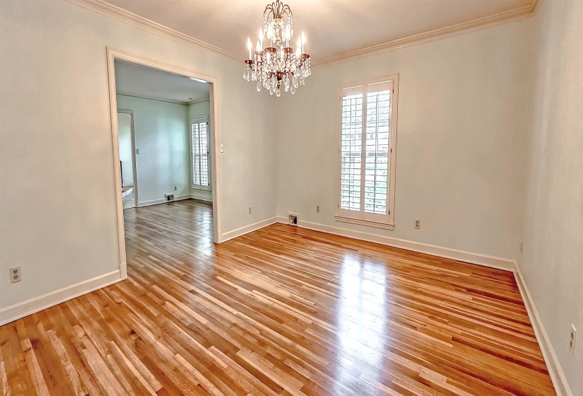 154 PERKINS EXT, Memphis, Tennessee 38117, 4 Bedrooms Bedrooms, 11 Rooms Rooms,3.1 BathroomsBathrooms,Residential,For Sale,PERKINS,10195190
