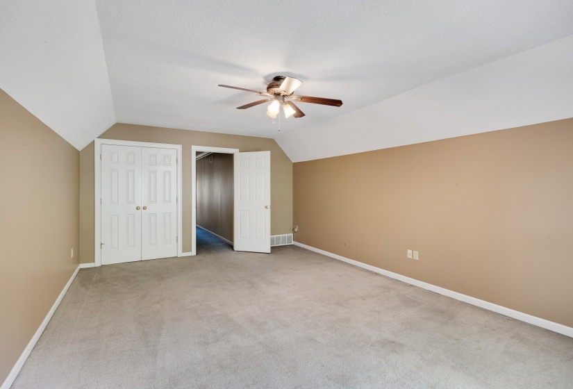 3365 STONE CREEK CV, Collierville, Tennessee 38017, 4 Bedrooms Bedrooms, 9 Rooms Rooms,2.1 BathroomsBathrooms,Residential,For Sale,STONE CREEK,10195463