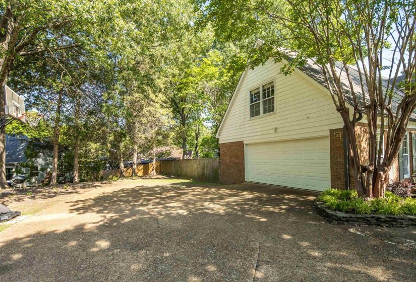 3365 STONE CREEK CV, Collierville, Tennessee 38017, 4 Bedrooms Bedrooms, 9 Rooms Rooms,2.1 BathroomsBathrooms,Residential,For Sale,STONE CREEK,10195463