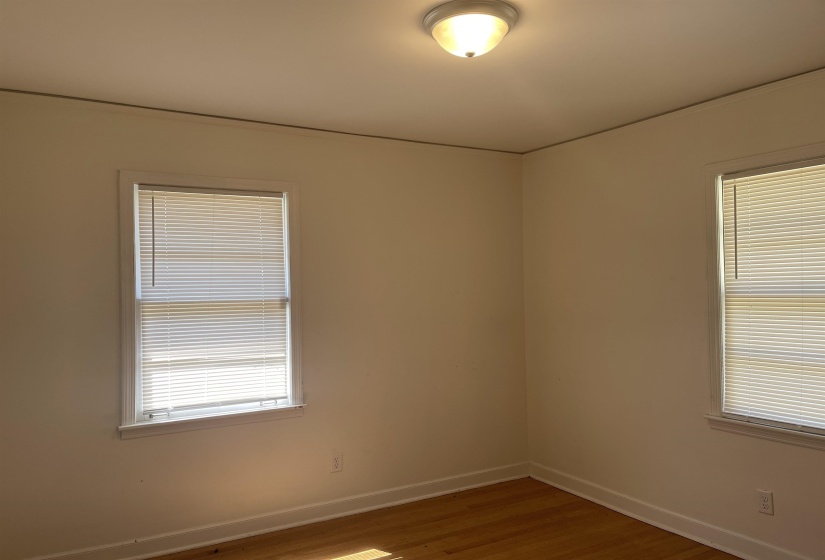 1293 CAROLYN DR, Memphis, Tennessee 38111, 3 Bedrooms Bedrooms, 7 Rooms Rooms,1.1 BathroomsBathrooms,Residential,For Sale,CAROLYN,10195514