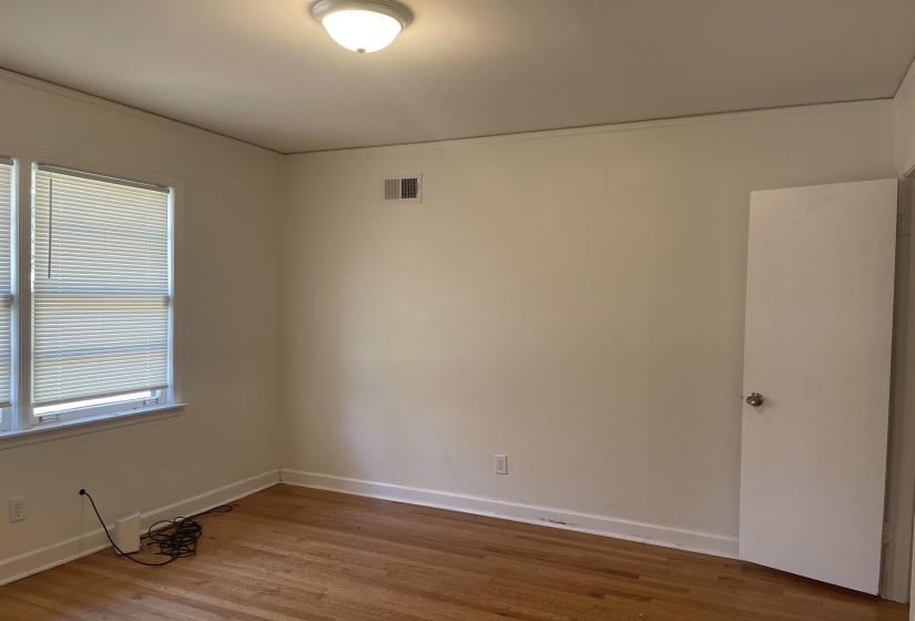 1293 CAROLYN DR, Memphis, Tennessee 38111, 3 Bedrooms Bedrooms, 7 Rooms Rooms,1.1 BathroomsBathrooms,Residential,For Sale,CAROLYN,10195514