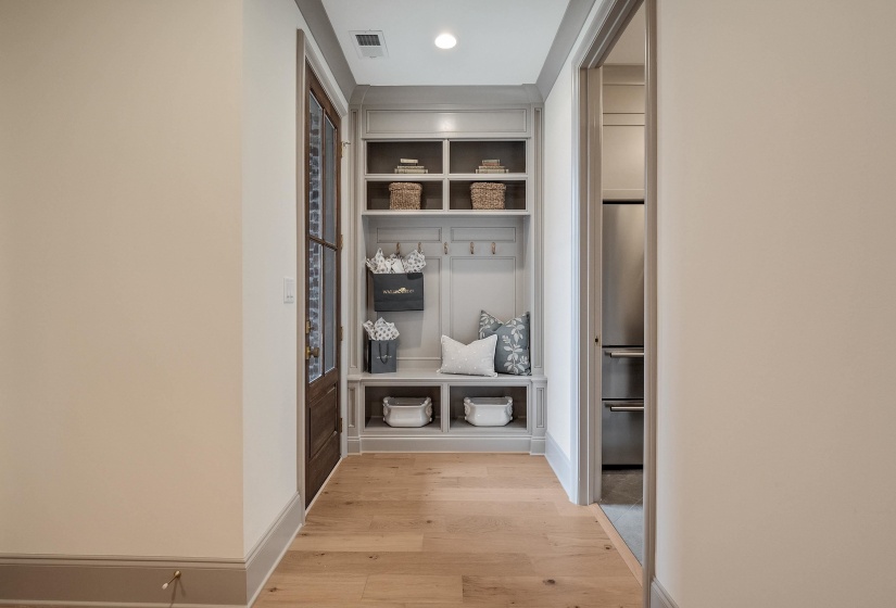 356 RIVER BRANCH DR, Collierville, Tennessee 38017, 4 Bedrooms Bedrooms, 9 Rooms Rooms,4.1 BathroomsBathrooms,Residential,For Sale,RIVER BRANCH,10195520