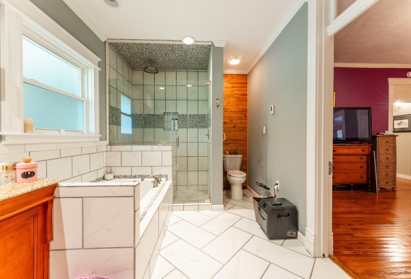 171 WHITE ST, Savannah, Tennessee 38372, 4 Bedrooms Bedrooms, 10 Rooms Rooms,3 BathroomsBathrooms,Residential,For Sale,WHITE,10195539