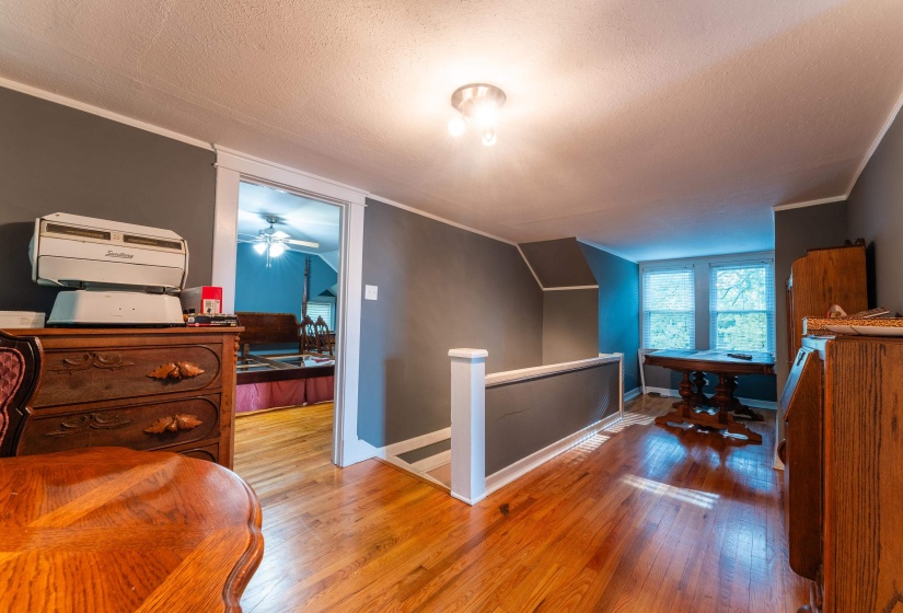 171 WHITE ST, Savannah, Tennessee 38372, 4 Bedrooms Bedrooms, 10 Rooms Rooms,3 BathroomsBathrooms,Residential,For Sale,WHITE,10195539