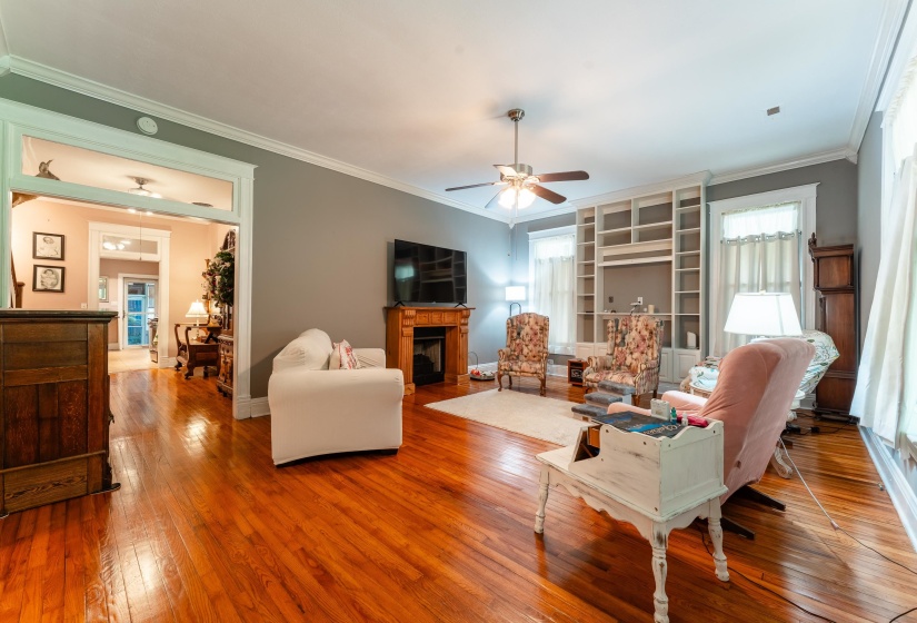 171 WHITE ST, Savannah, Tennessee 38372, 4 Bedrooms Bedrooms, 10 Rooms Rooms,3 BathroomsBathrooms,Residential,For Sale,WHITE,10195539