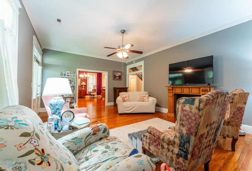 171 WHITE ST, Savannah, Tennessee 38372, 4 Bedrooms Bedrooms, 10 Rooms Rooms,3 BathroomsBathrooms,Residential,For Sale,WHITE,10195539