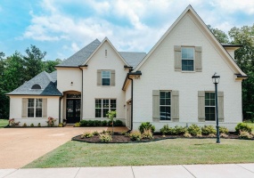 5118 LAWRENCEBURG LN, Lakeland, Tennessee 38002, 5 Bedrooms Bedrooms, 10 Rooms Rooms,3.1 BathroomsBathrooms,Residential,For Sale,LAWRENCEBURG,10195555