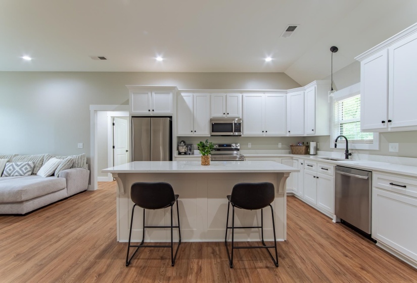 50 MELROSE CV, Savannah, Tennessee 38372, 3 Bedrooms Bedrooms, 8 Rooms Rooms,2 BathroomsBathrooms,Residential,For Sale,MELROSE,10195579