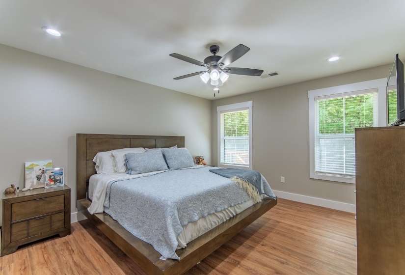 50 MELROSE CV, Savannah, Tennessee 38372, 3 Bedrooms Bedrooms, 8 Rooms Rooms,2 BathroomsBathrooms,Residential,For Sale,MELROSE,10195579