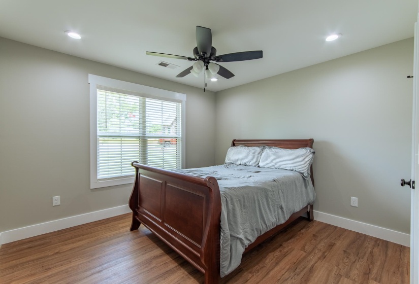 50 MELROSE CV, Savannah, Tennessee 38372, 3 Bedrooms Bedrooms, 8 Rooms Rooms,2 BathroomsBathrooms,Residential,For Sale,MELROSE,10195579