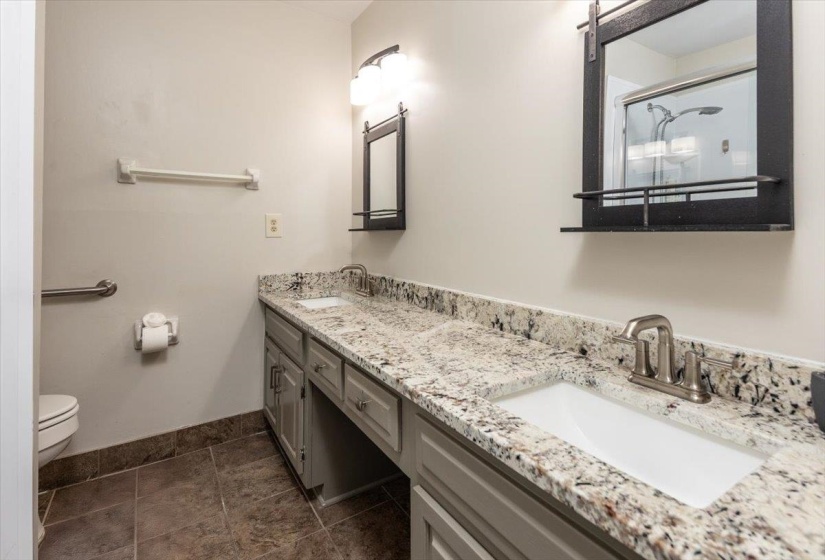 1637 SHADOW MOSS LN, Germantown, Tennessee 38138, 3 Bedrooms Bedrooms, 7 Rooms Rooms,3 BathroomsBathrooms,Residential,For Sale,SHADOW MOSS,10195674