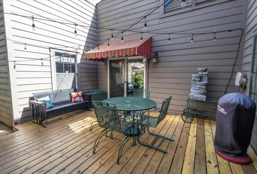 1637 SHADOW MOSS LN, Germantown, Tennessee 38138, 3 Bedrooms Bedrooms, 7 Rooms Rooms,3 BathroomsBathrooms,Residential,For Sale,SHADOW MOSS,10195674
