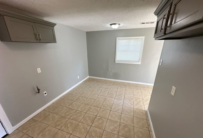 4503 BEACON HILL DR, Memphis, Tennessee 38127, 3 Bedrooms Bedrooms, 3 Rooms Rooms,1 BathroomBathrooms,Residential,For Sale,BEACON HILL,10196550