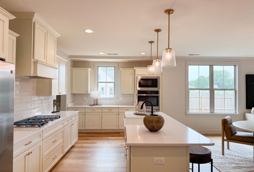 11498 SUNSPARKLER WAY, Collierville, Tennessee 38017, 4 Bedrooms Bedrooms, 8 Rooms Rooms,3 BathroomsBathrooms,Residential,For Sale,SUNSPARKLER,10196758