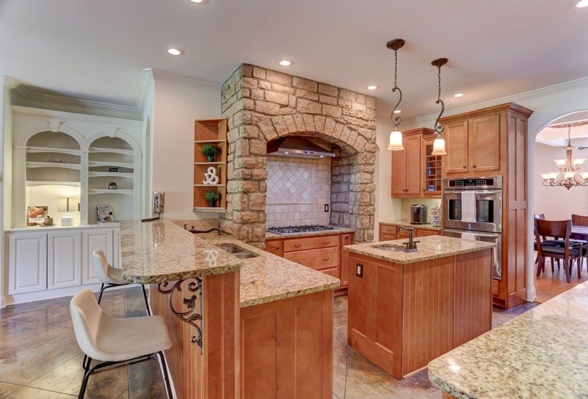 100 WHITEHALL CT, Unicorp/Eads, Tennessee 38028, 5 Bedrooms Bedrooms, 16 Rooms Rooms,4.1 BathroomsBathrooms,Residential,For Sale,WHITEHALL,10196786