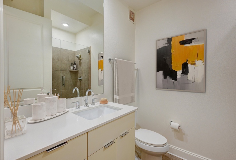 717 RIVERSIDE DR, Memphis, Tennessee 38103, 3 Bedrooms Bedrooms, 6 Rooms Rooms,3 BathroomsBathrooms,Residential,For Sale,RIVERSIDE,10197026