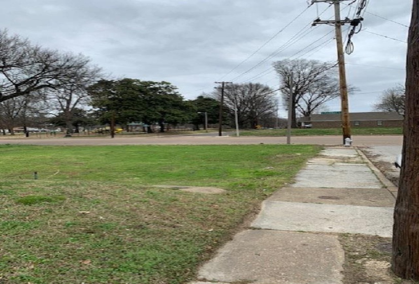 651 PARKWAY ST, Memphis, Tennessee 38106, ,Land,For Sale,PARKWAY,10176434
