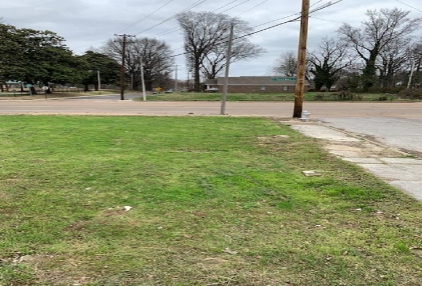 651 PARKWAY ST, Memphis, Tennessee 38106, ,Land,For Sale,PARKWAY,10176434