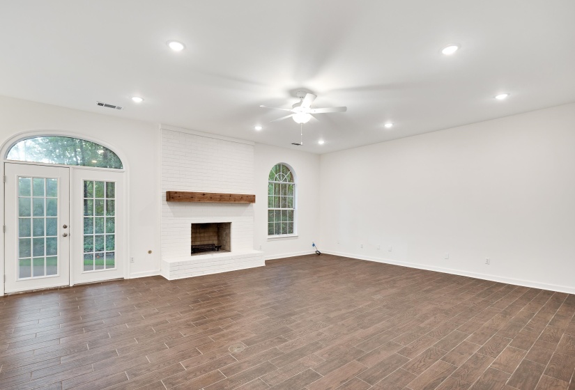 95 HANCOCK CV, Eads, Tennessee 38028, 3 Bedrooms Bedrooms, 10 Rooms Rooms,3.1 BathroomsBathrooms,Residential,For Sale,HANCOCK,10197325