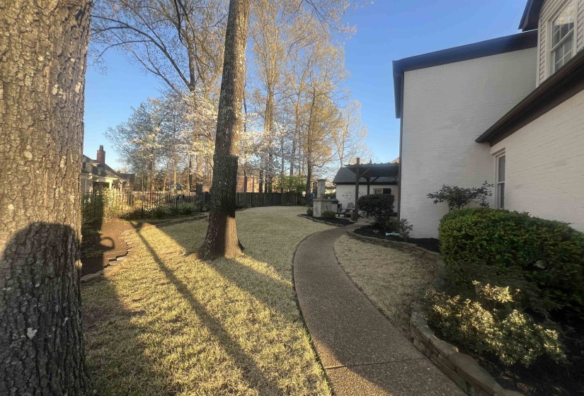 210 IVY GROVE LN, Collierville, Tennessee 38017, 5 Bedrooms Bedrooms, 11 Rooms Rooms,3.1 BathroomsBathrooms,Residential,For Sale,IVY GROVE,10192903