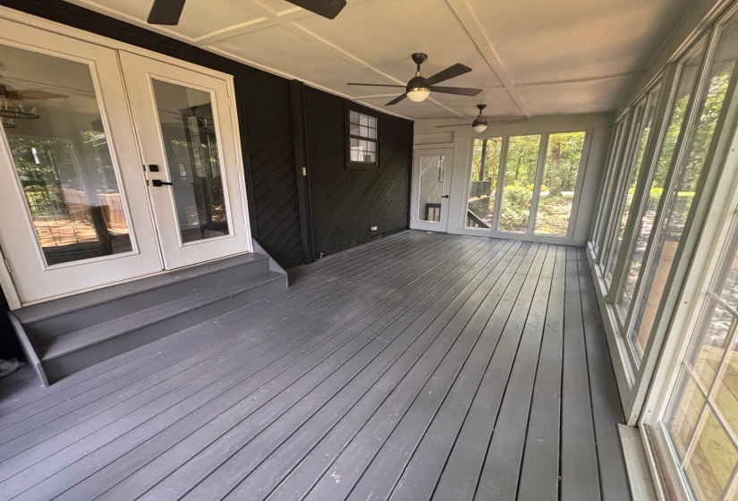 245 HOLIDAY HILLS LN, Counce, Tennessee 38326, 3 Bedrooms Bedrooms, 9 Rooms Rooms,3.1 BathroomsBathrooms,Residential,For Sale,HOLIDAY HILLS,10197863