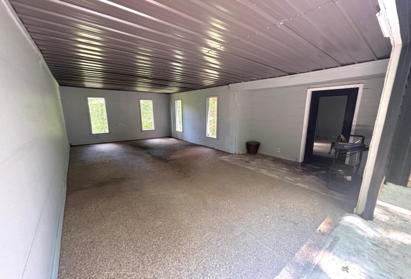 245 HOLIDAY HILLS LN, Counce, Tennessee 38326, 3 Bedrooms Bedrooms, 9 Rooms Rooms,3.1 BathroomsBathrooms,Residential,For Sale,HOLIDAY HILLS,10197863