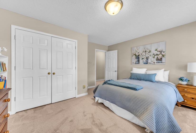 8422 POPLAR PIKE, Germantown, Tennessee 38138, 4 Bedrooms Bedrooms, 9 Rooms Rooms,3.1 BathroomsBathrooms,Residential,For Sale,POPLAR,10197894