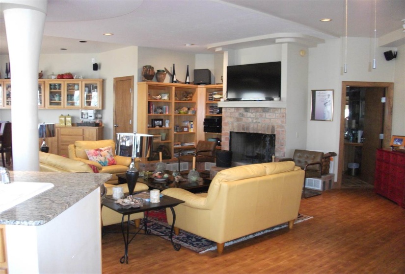 200 EAGLE VIEW LN, Cherokee, Alabama 35616, 4 Bedrooms Bedrooms, 15 Rooms Rooms,4.1 BathroomsBathrooms,Residential,For Sale,EAGLE VIEW,10197928