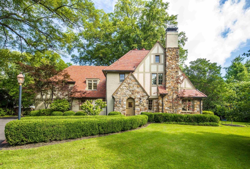 55 ST ANDREWS FWY, Memphis, Tennessee 38111, 5 Bedrooms Bedrooms, 11 Rooms Rooms,4.1 BathroomsBathrooms,Residential,For Sale,ST ANDREWS,10198074