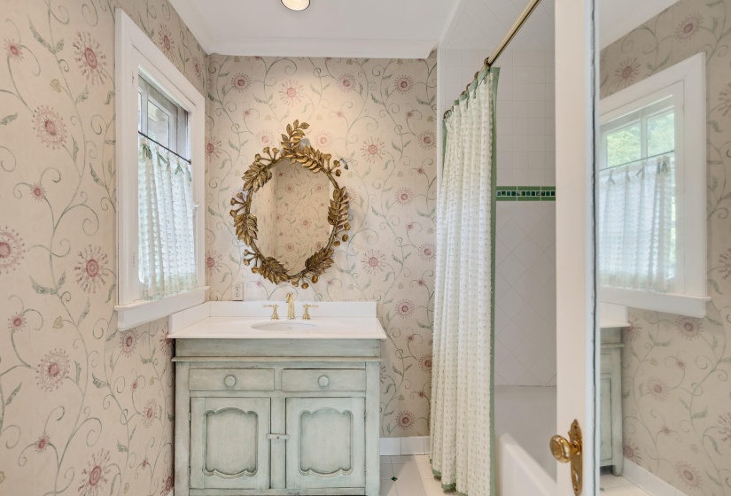 55 ST ANDREWS FWY, Memphis, Tennessee 38111, 5 Bedrooms Bedrooms, 11 Rooms Rooms,4.1 BathroomsBathrooms,Residential,For Sale,ST ANDREWS,10198074