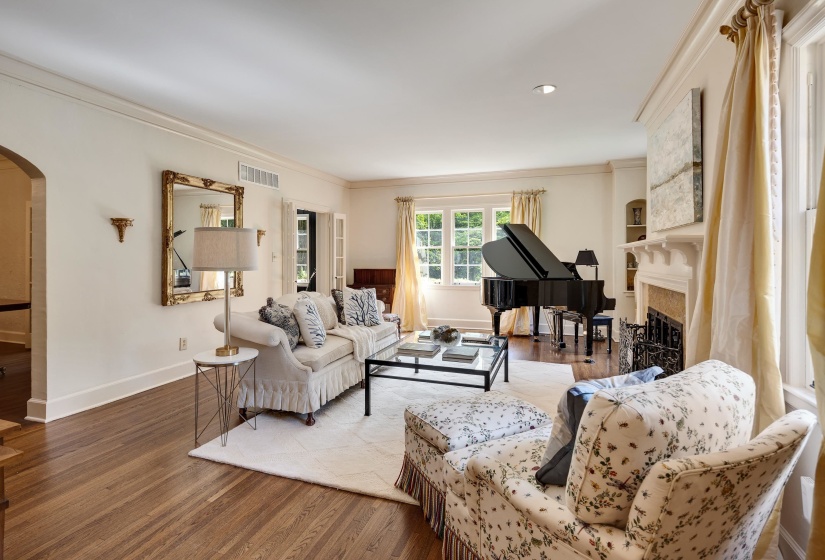 55 ST ANDREWS FWY, Memphis, Tennessee 38111, 5 Bedrooms Bedrooms, 11 Rooms Rooms,4.1 BathroomsBathrooms,Residential,For Sale,ST ANDREWS,10198074