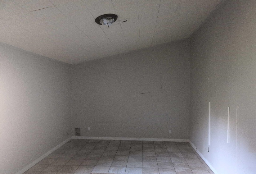 4915 FOXHALL CV, Memphis, Tennessee 38118, 5 Bedroom Bedrooms, 9 Room Rooms,3.1 BathroomBathrooms,Residential,For Sale,FOXHALL,0,10198893