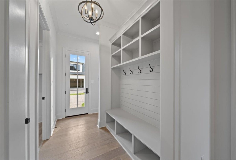 9170 OLD GREEN LN, Germantown, Tennessee 38138, 5 Bedrooms Bedrooms, 6 Rooms Rooms,5.1 BathroomsBathrooms,Residential,For Sale,OLD GREEN,10188677